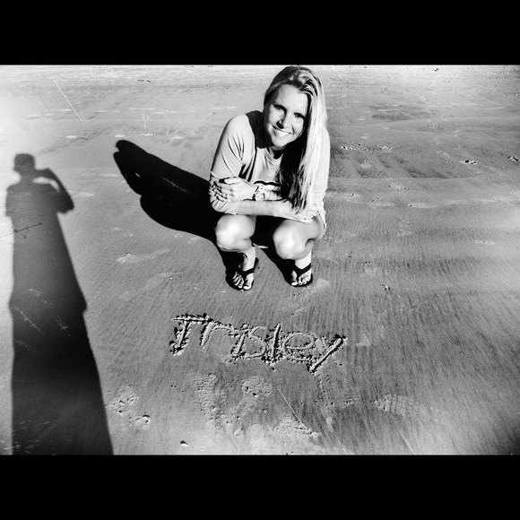 Meet your Posher, Trisley - Picture 3 of 8